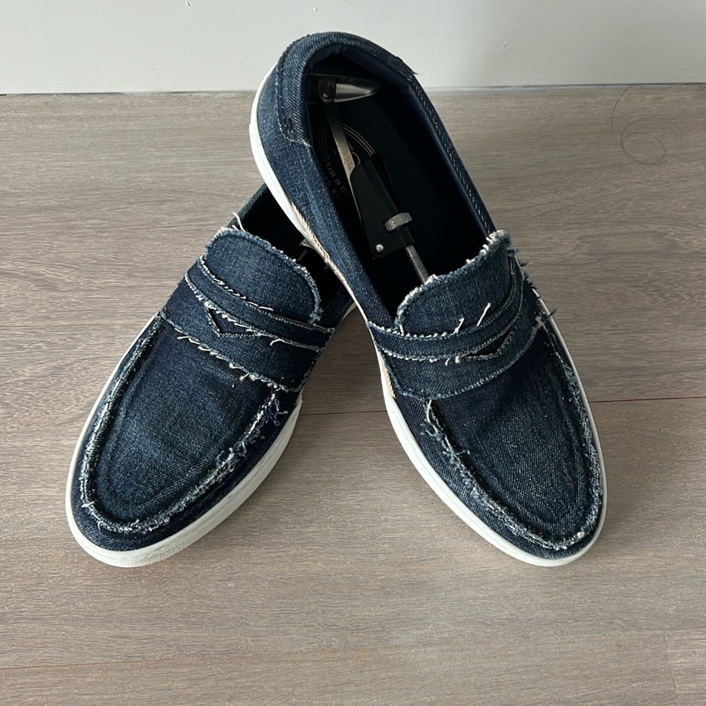 Tods limited edition shoe